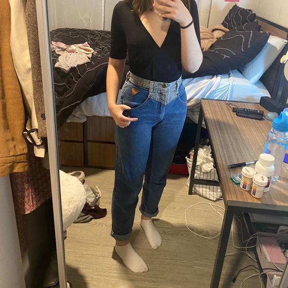 *SOLD* Vintage Zena Mom Jeans - Picture 5 of 7